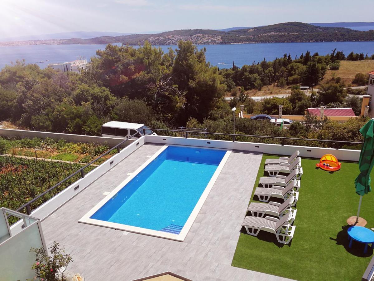 Villa Confido Luxury Apartment 01 Seget Donji Exterior photo