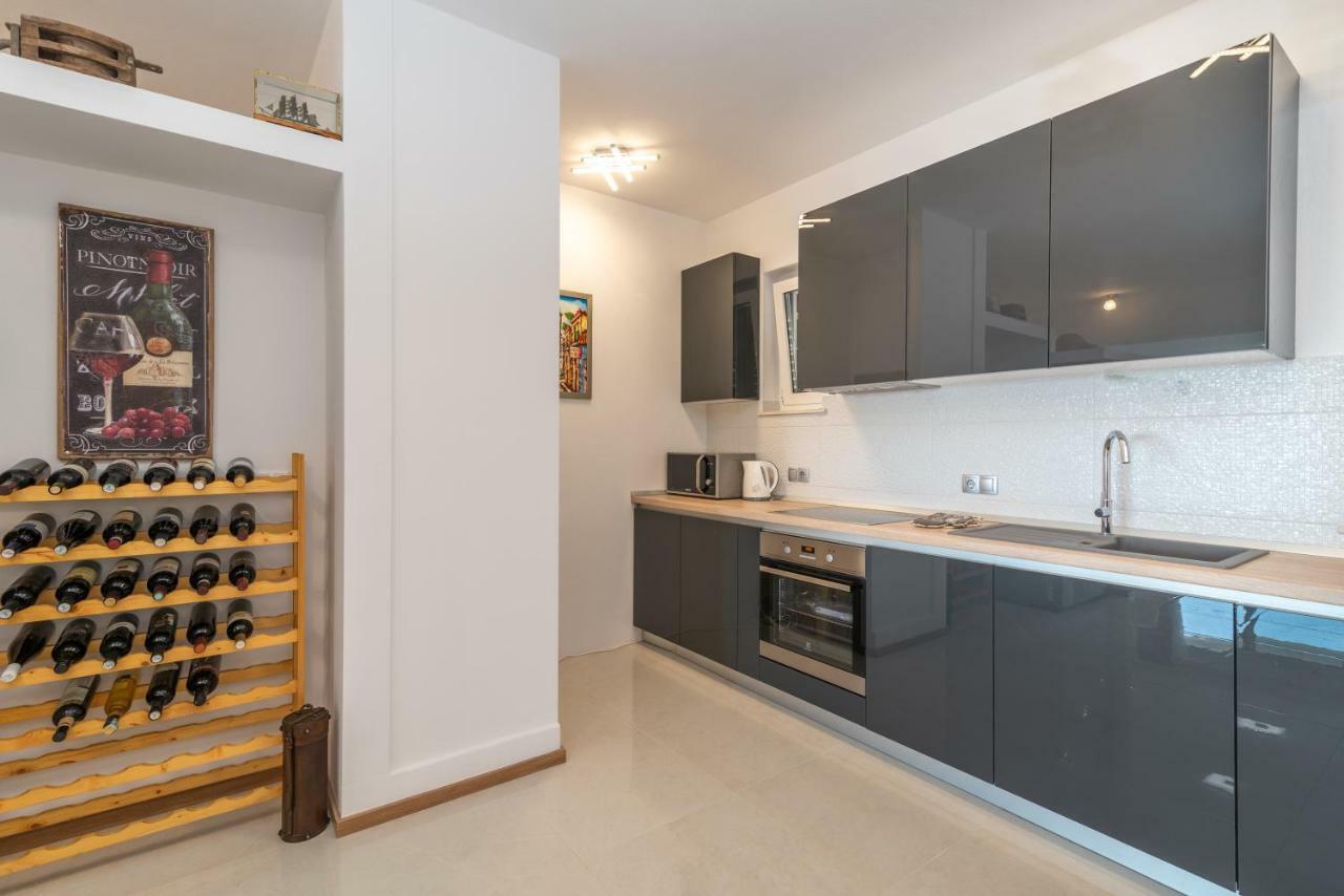 Villa Confido Luxury Apartment 01 Seget Donji Exterior photo